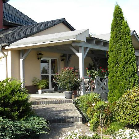 Gasthaus Ela 호텔 Dahlewitz 외부 사진